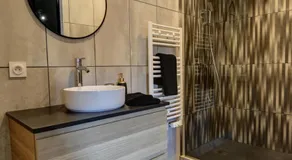Suite romantique avec ambiance cocooning - Image 5