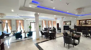 Pałac Uniejów - Image 4