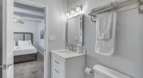 Exclusive Residence in Glendale - Image 5