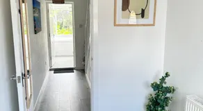 Cozy Family House 10 min from Manchester Airport - Image 3