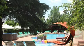 C&C Karo Resort - Image 5