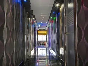 Top Motel - Image 3