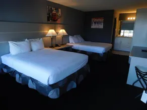 Hotel 10 Extended Stay - Image 2