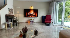 City-Oasis with 3 bedrooms, garden, jacuzzi, gym, fireplace, close to U1, city center & airport - Image 5