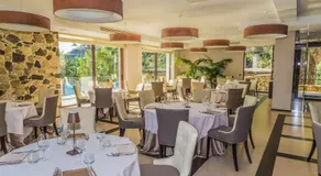 Ngonia Bay Boutique Hotel - Image 4