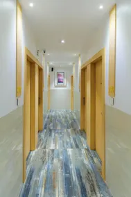 Gold Crest Business Hotel - Image 5