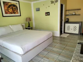 Sportsbar and Resort Pakchong - Image 5