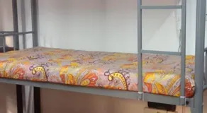 sharing room with other guests - Image 5