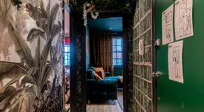 The Emerald Suite by Margate Suites - Image 4