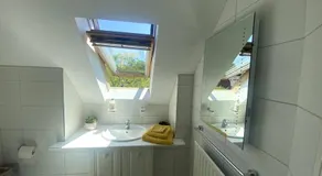 Ensuite Room Exeter near Hospital, St Lukes, County Hall - Image 5