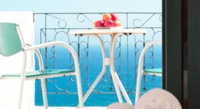 Iro Hotel - Image 4