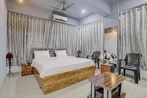 OYO Hotel Apple - Image 5