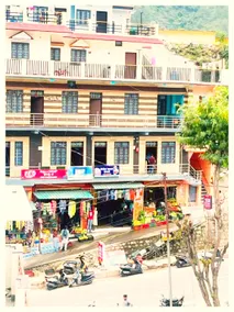 Goroomgo Girish Alay Homestay Uttarakhand - Image 3