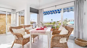 Ferienhaus mit Pool, Terrasse und Grill | Meerblick - Image 3