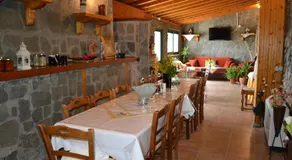 Chalet Safari - Image 3