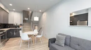 West Seattle - Mins to Downtown! - Image 3