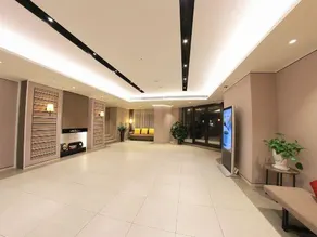Home Inn Plus (Tianjin Railway Station Jinwan Square) - Image 2