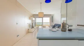 Appartement \"Super Beach 2\" avec vue sur la mer, balcon et Wi-Fi - Image 3