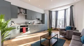Victoria Apartments Stylish 3BR in Hartlepool - Image 2