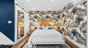 The Palomino - AMAZING Chic-Luxe, Private, Guest House - Pool, Sauna, Free Parking - Image 2