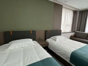 Yuexiang Light Luxury Hotel - Image 3