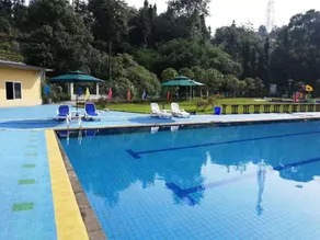 Phoenix Lake Hotel - Image 3