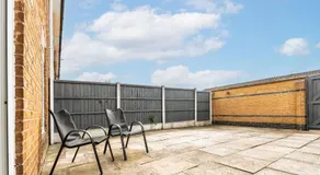 Boutique 3bd Opposite Etihad & Coop - Free Parking - Pool Table - Image 4
