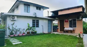 Merdeka Guest House 2 - Image 2
