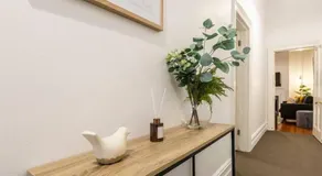 A Carlton Classic - Quaint Inner-City Getaway - Image 4