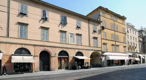 B&B Opera - Image 4