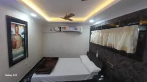 Galaxy Inn - Image 4
