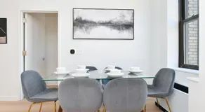 Sleek 2BR Oasis in Financial District - Image 5