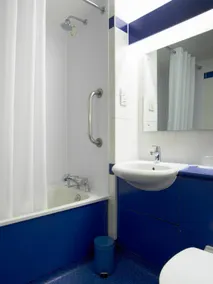 Travelodge Middlewich - Image 5