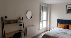 Chambre cosy et confort en centre ville - Image 2