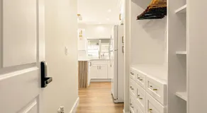 Lyn's Stay - Image 4