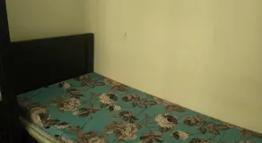 Bedroom with shared kitchen men only - Image 5