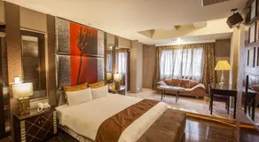 Spring Breeze Hotel - Image 2