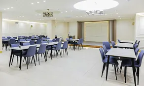 Tongyeong Tourist Hotel - Image 4