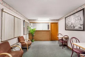 Super 8 by Wyndham Columbia/Ft. Jackson SC - Image 5