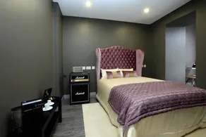 Charm Flats - Image 3