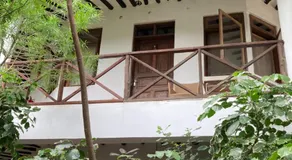 KC Bungalows - Image 5