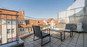 Fantastic Loft with Balcony - Image 4