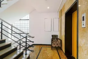 NEW ROYAL LODGE - Image 4