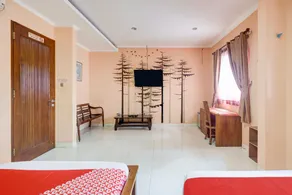 Dancenter Sabda Guesthouse - Image 2