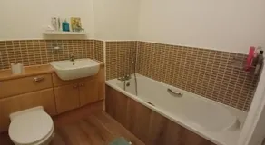 Double room Thornaby train station - Image 2