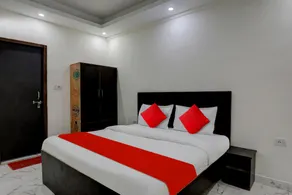 Hotel O Ap Royal - Image 2
