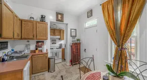 Stylish Redbrick 1BR in Heart of DC Unit A - Image 4