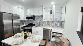 DC Edge stunning three-bedroom House - Image 3