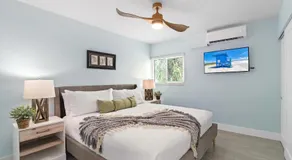 Sea Breeze - Pet Friendly, Located in Siesta Key Village, Steps to Siesta Key Beach! - Image 2