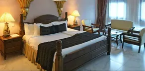 Imperial Botanical Beach Hotel - Image 2